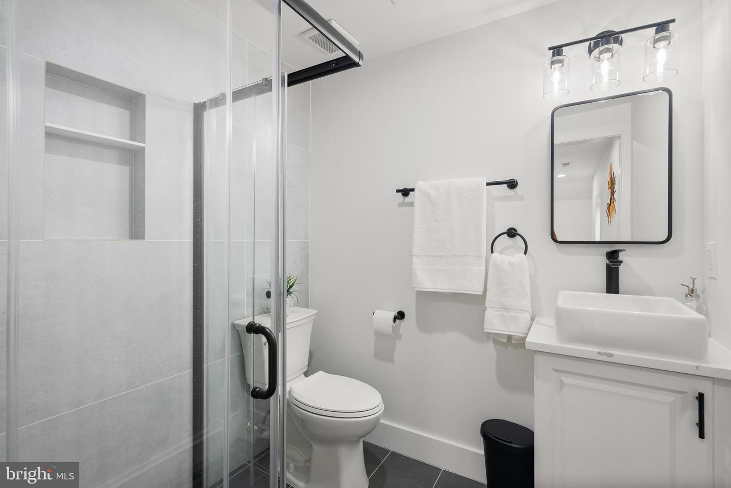 3509 MEMORIAL ST, ALEXANDRIA, Virginia 22310, 5 Bedrooms Bedrooms, ,4 BathroomsBathrooms,Residential,For sale,3509 MEMORIAL ST,VAFX2267640 MLS # VAFX2267640