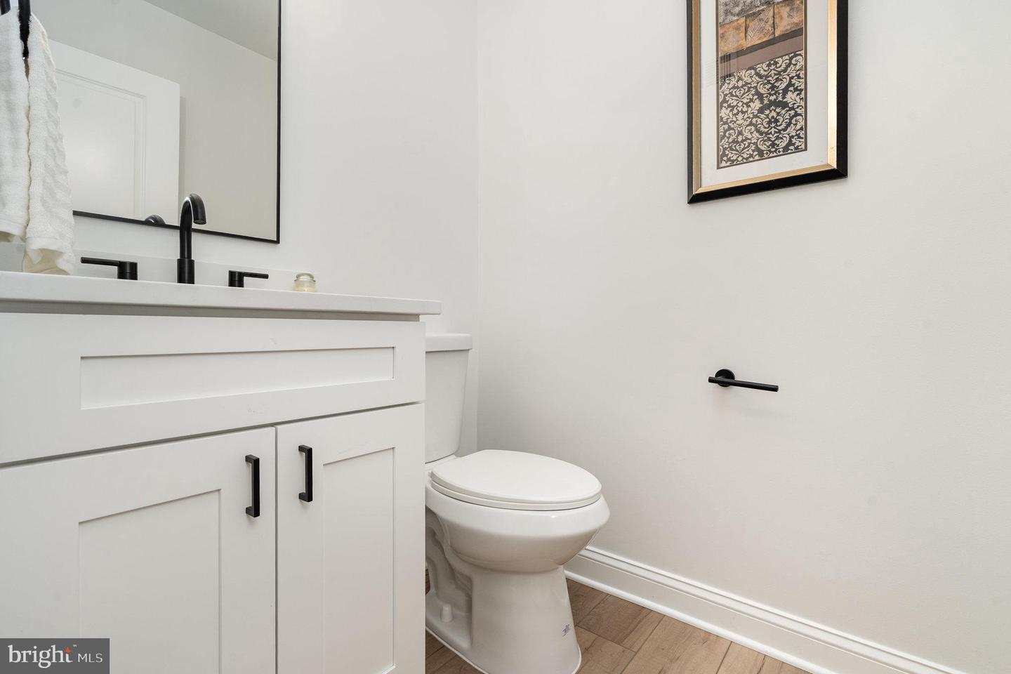 8507 LAKINHURST LN, SPRINGFIELD, Virginia 22152, 4 Bedrooms Bedrooms, ,3 BathroomsBathrooms,Residential,For sale,8507 LAKINHURST LN,VAFX2267722 MLS # VAFX2267722