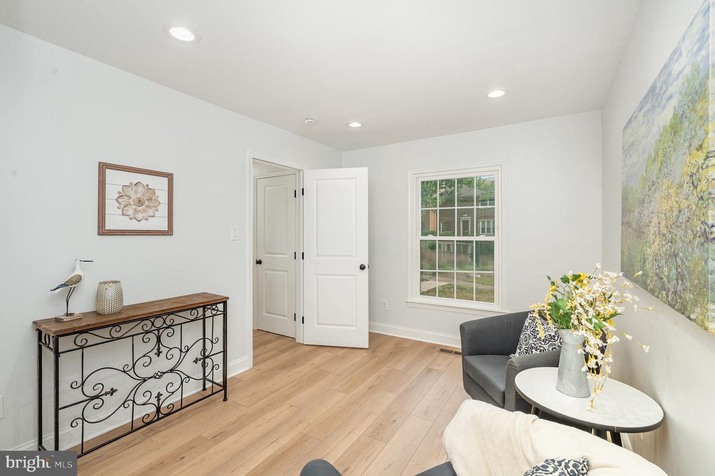 8507 LAKINHURST LN, SPRINGFIELD, Virginia 22152, 4 Bedrooms Bedrooms, ,3 BathroomsBathrooms,Residential,For sale,8507 LAKINHURST LN,VAFX2267722 MLS # VAFX2267722