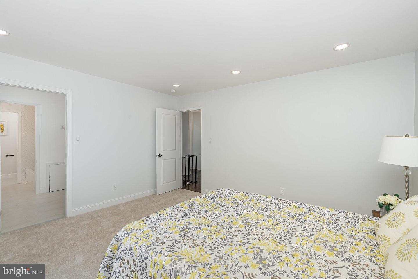 8507 LAKINHURST LN, SPRINGFIELD, Virginia 22152, 4 Bedrooms Bedrooms, ,3 BathroomsBathrooms,Residential,For sale,8507 LAKINHURST LN,VAFX2267722 MLS # VAFX2267722