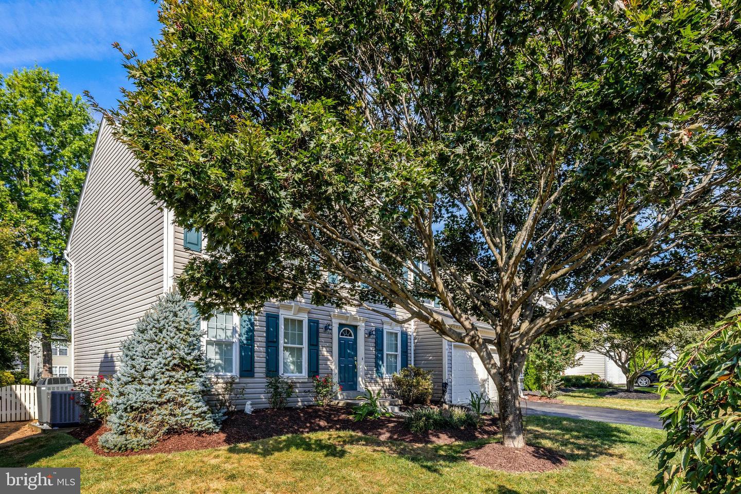 17331 ARROWOOD PL, ROUND HILL, Virginia 20141, 4 Bedrooms Bedrooms, ,2 BathroomsBathrooms,Residential,For sale,17331 ARROWOOD PL,VALO2107050 MLS # VALO2107050