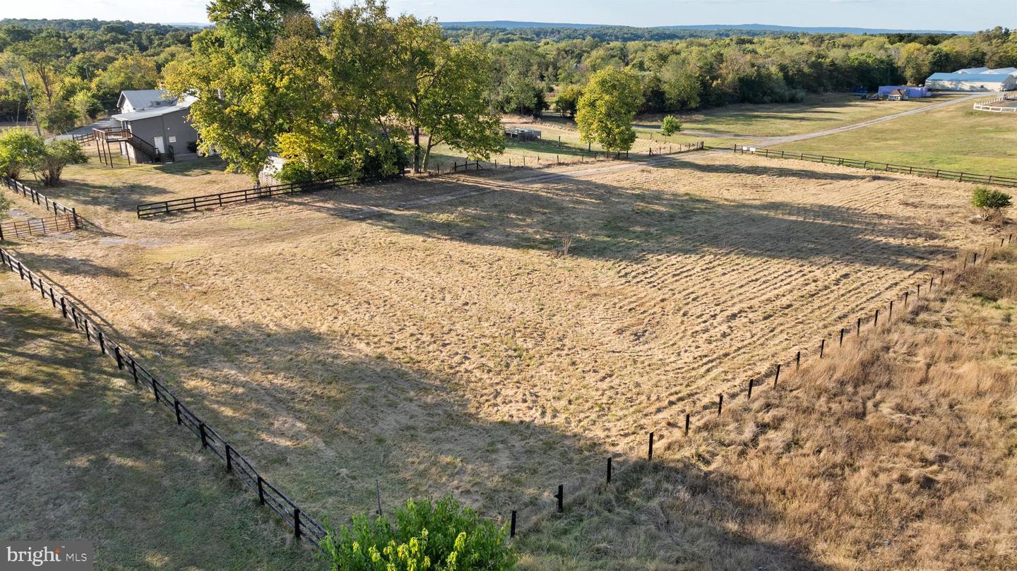 962 WADESVILLE RD, BERRYVILLE, Virginia 22611, 3 Bedrooms Bedrooms, 12 Rooms Rooms,2 BathroomsBathrooms,Farm,For sale,962 WADESVILLE RD,VACL2006108 MLS # VACL2006108