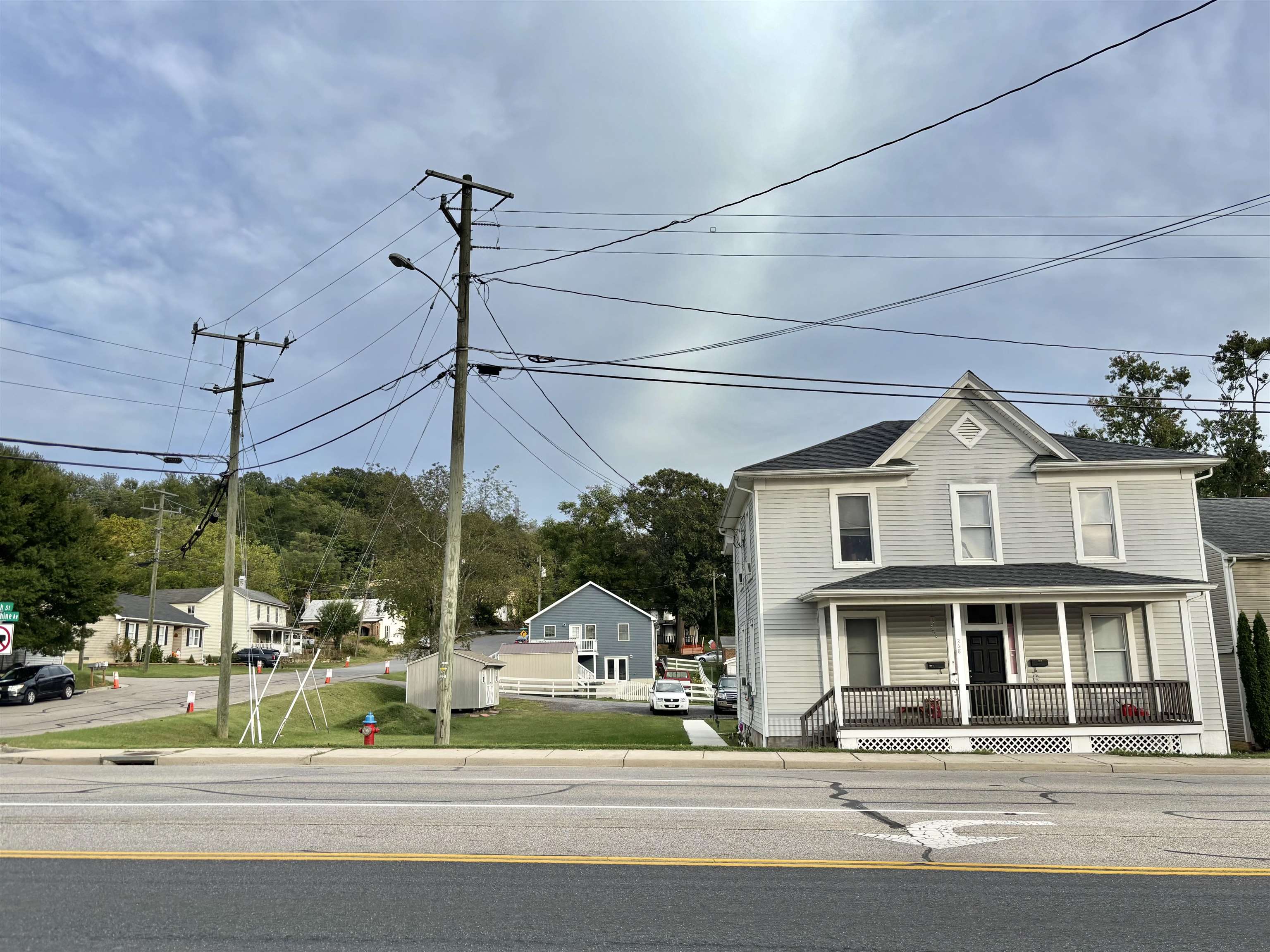 268 N DELPHINE AVE, WAYNESBORO, Virginia 22980, ,Residential,268 N DELPHINE AVE,669497 MLS # 669497