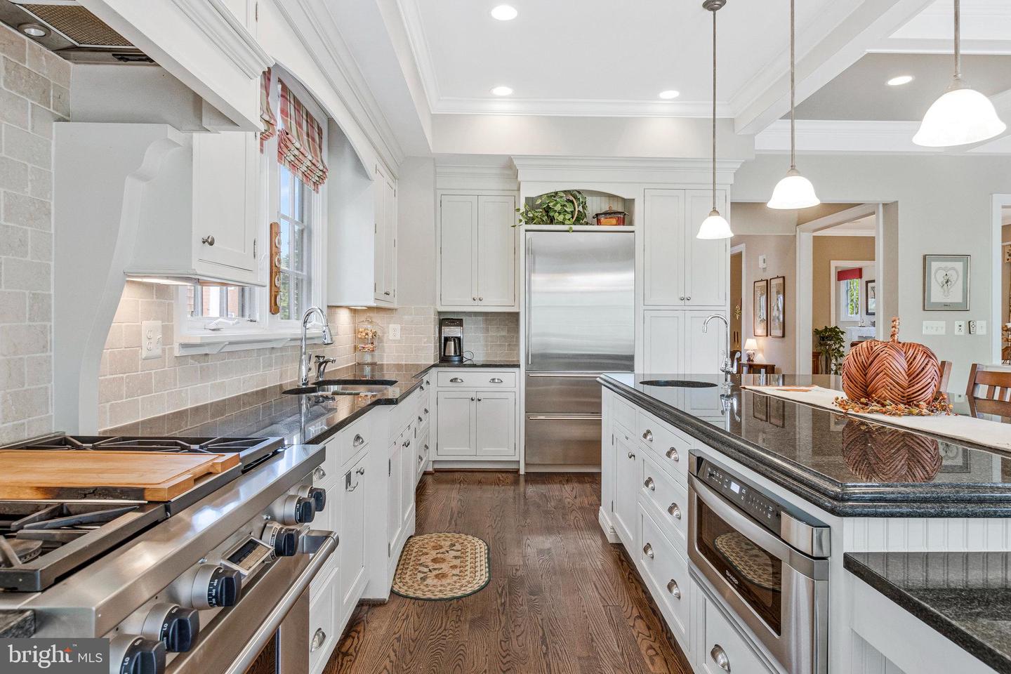 1318 N JACKSON ST N, ARLINGTON, Virginia 22201, 4 Bedrooms Bedrooms, ,5 BathroomsBathrooms,Residential,For sale,1318 N JACKSON ST N,VAAR2063832 MLS # VAAR2063832