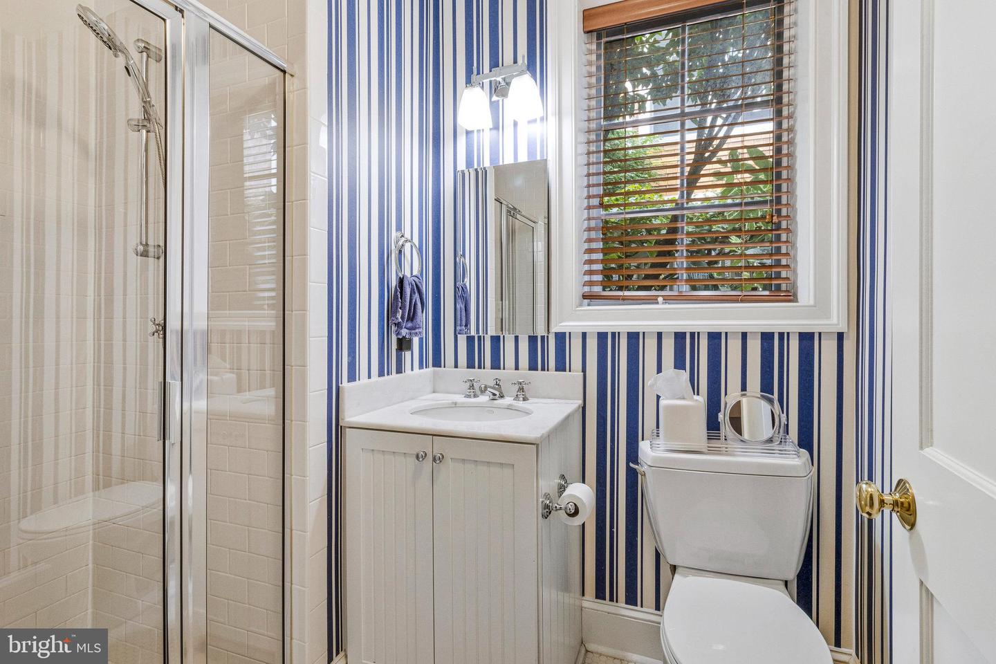 1318 N JACKSON ST N, ARLINGTON, Virginia 22201, 4 Bedrooms Bedrooms, ,5 BathroomsBathrooms,Residential,For sale,1318 N JACKSON ST N,VAAR2063832 MLS # VAAR2063832