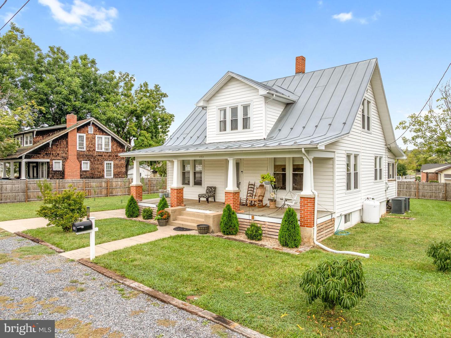 453 ZEA ST, STRASBURG, Virginia 22657, 4 Bedrooms Bedrooms, ,2 BathroomsBathrooms,Residential,For sale,453 ZEA ST,VASH2012542 MLS # VASH2012542
