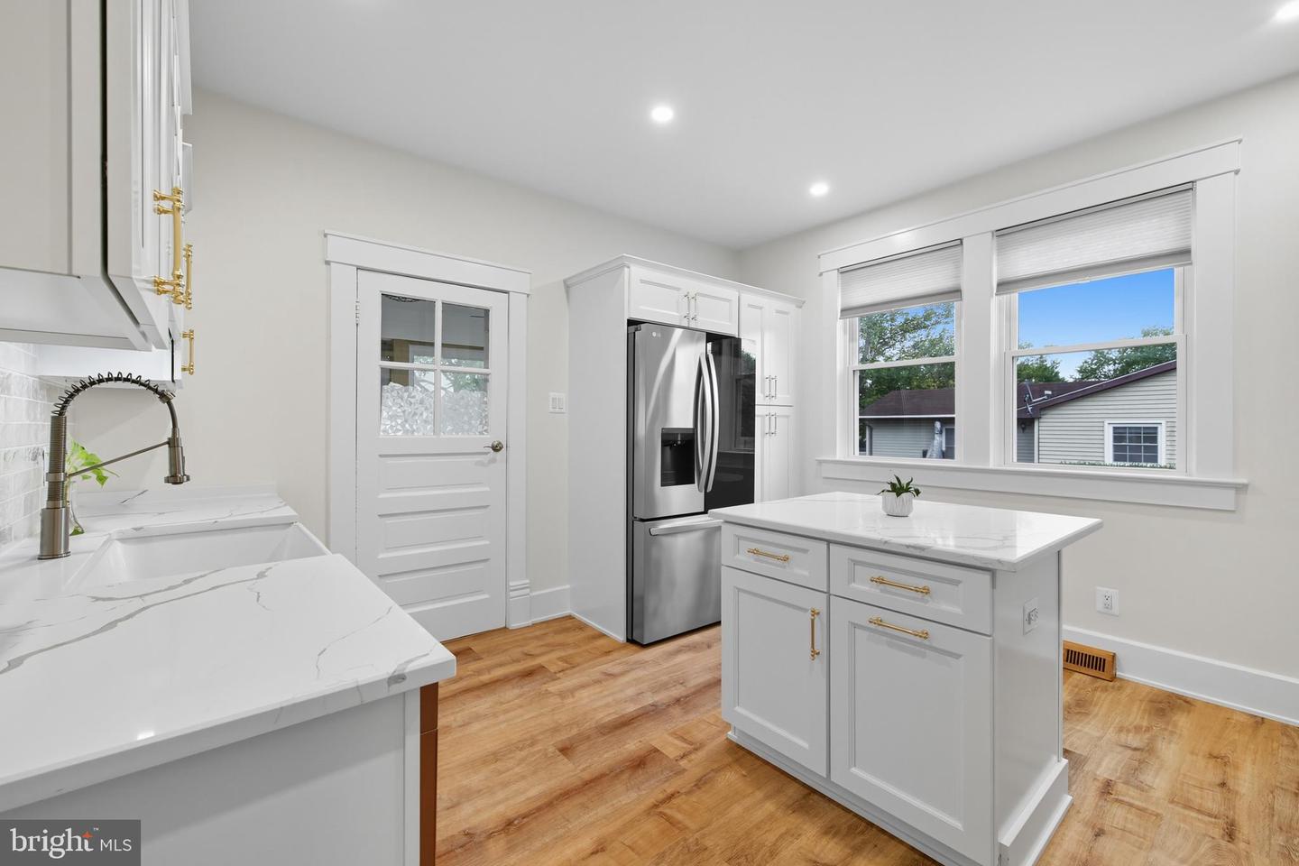 453 ZEA ST, STRASBURG, Virginia 22657, 4 Bedrooms Bedrooms, ,2 BathroomsBathrooms,Residential,For sale,453 ZEA ST,VASH2012542 MLS # VASH2012542