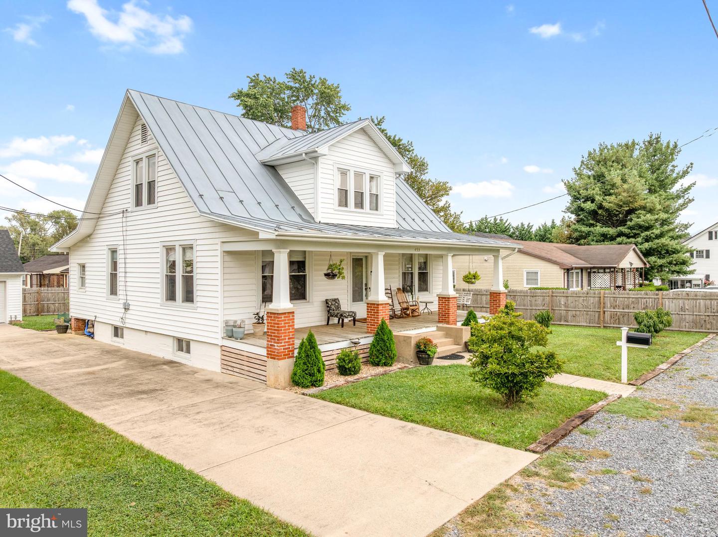 453 ZEA ST, STRASBURG, Virginia 22657, 4 Bedrooms Bedrooms, ,2 BathroomsBathrooms,Residential,For sale,453 ZEA ST,VASH2012542 MLS # VASH2012542