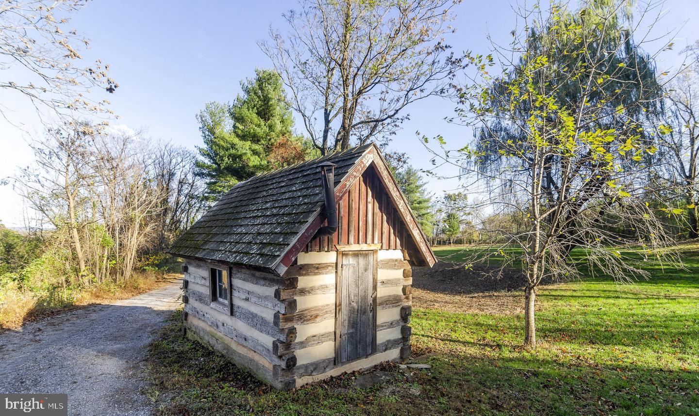 12519 MOUNTAIN RD, LOVETTSVILLE, Virginia 20180, 3 Bedrooms Bedrooms, ,2 BathroomsBathrooms,Residential,For sale,12519 MOUNTAIN RD,VALO2106946 MLS # VALO2106946