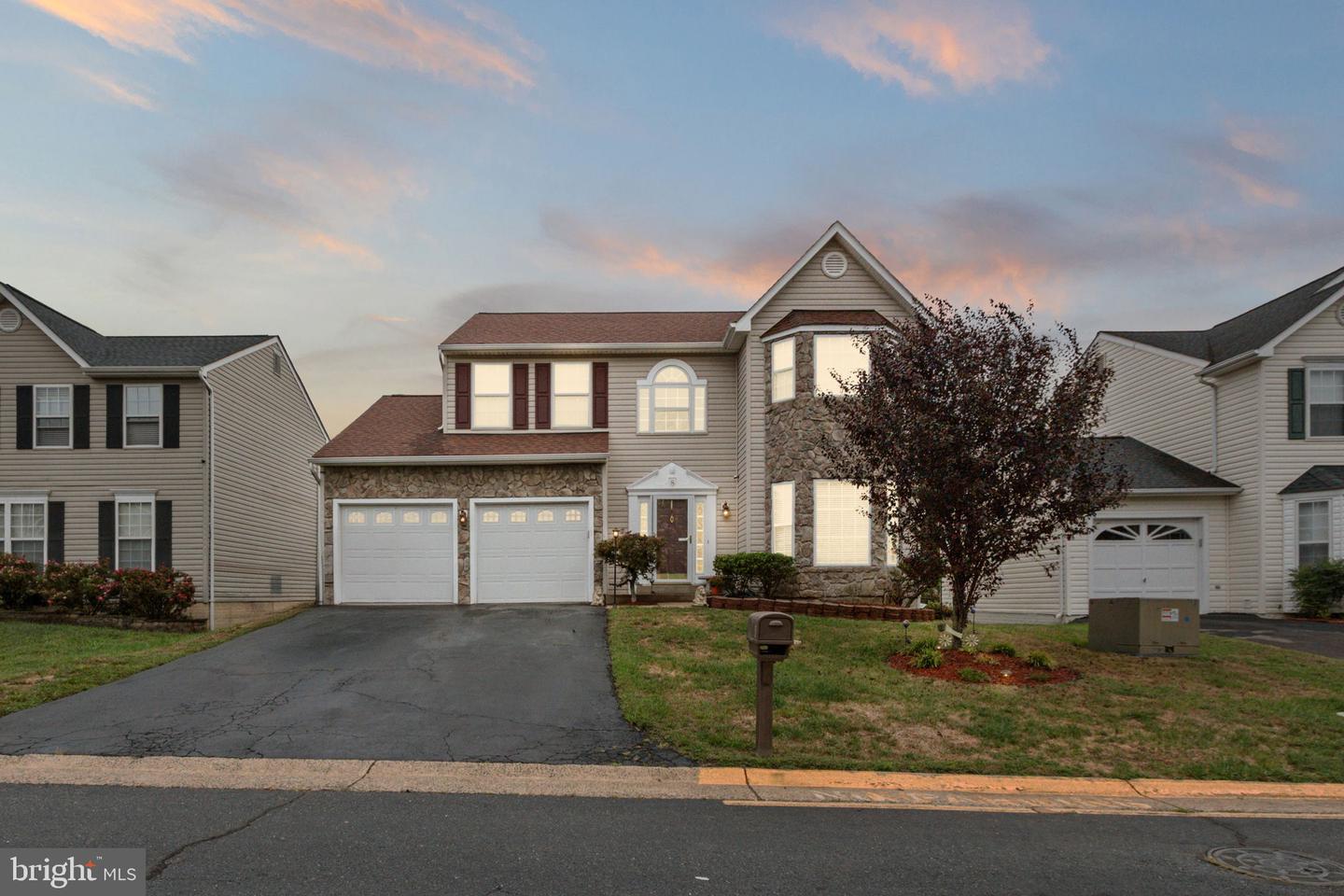 8 FULTON DR, STAFFORD, Virginia 22554, 5 Bedrooms Bedrooms, ,3 BathroomsBathrooms,Residential,For sale,8 FULTON DR,VAST2042714 MLS # VAST2042714