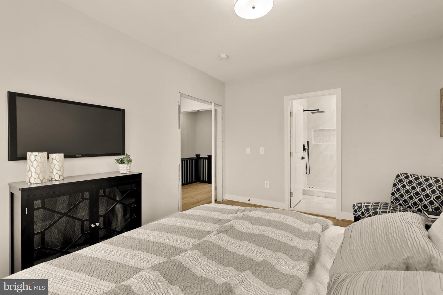 4112 5TH ST NW, WASHINGTON, District Of Columbia 20011, 5 Bedrooms Bedrooms, ,3 BathroomsBathrooms,Residential,For sale,4112 5TH ST NW,DCDC2222796 MLS # DCDC2222796