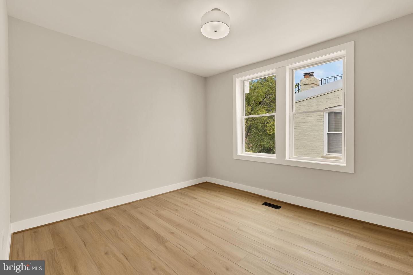 4112 5TH ST NW, WASHINGTON, District Of Columbia 20011, 5 Bedrooms Bedrooms, ,3 BathroomsBathrooms,Residential,For sale,4112 5TH ST NW,DCDC2222796 MLS # DCDC2222796