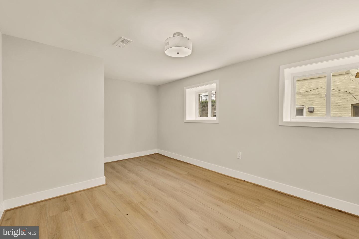 4112 5TH ST NW, WASHINGTON, District Of Columbia 20011, 5 Bedrooms Bedrooms, ,3 BathroomsBathrooms,Residential,For sale,4112 5TH ST NW,DCDC2222796 MLS # DCDC2222796