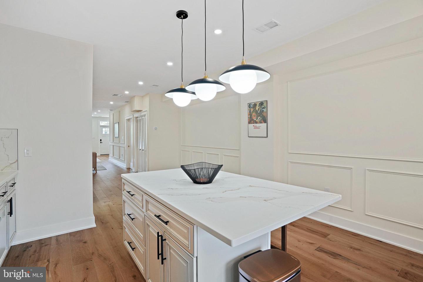 1404 MASSACHUSETTS AVE SE, WASHINGTON, District Of Columbia 20003, 4 Bedrooms Bedrooms, ,4 BathroomsBathrooms,Residential,For sale,1404 MASSACHUSETTS AVE SE,DCDC2222970 MLS # DCDC2222970