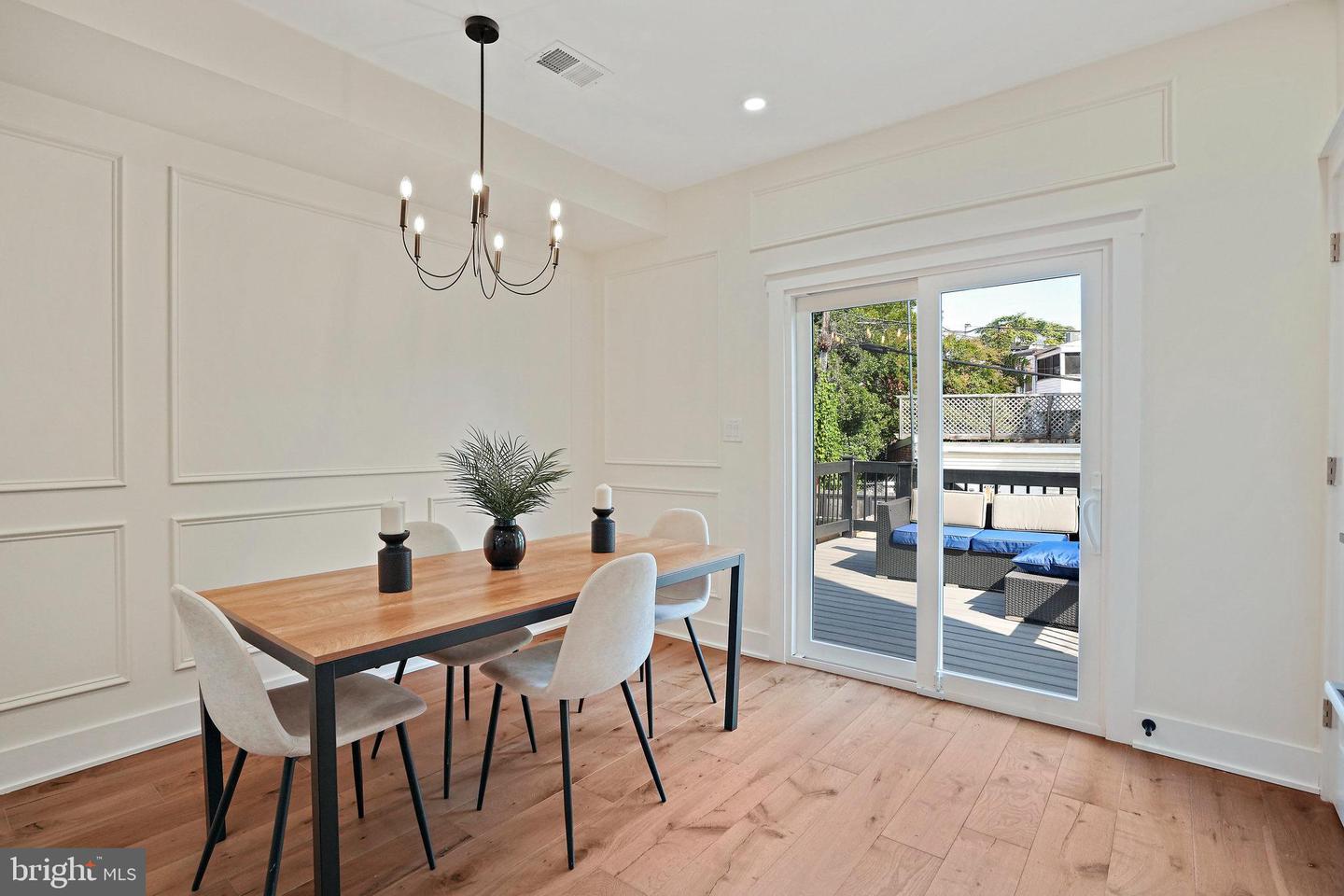 1404 MASSACHUSETTS AVE SE, WASHINGTON, District Of Columbia 20003, 4 Bedrooms Bedrooms, ,4 BathroomsBathrooms,Residential,For sale,1404 MASSACHUSETTS AVE SE,DCDC2222970 MLS # DCDC2222970