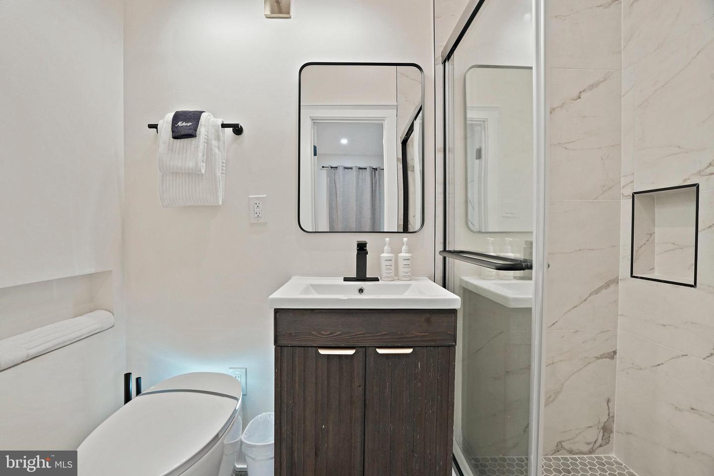 1404 MASSACHUSETTS AVE SE, WASHINGTON, District Of Columbia 20003, 4 Bedrooms Bedrooms, ,4 BathroomsBathrooms,Residential,For sale,1404 MASSACHUSETTS AVE SE,DCDC2222970 MLS # DCDC2222970