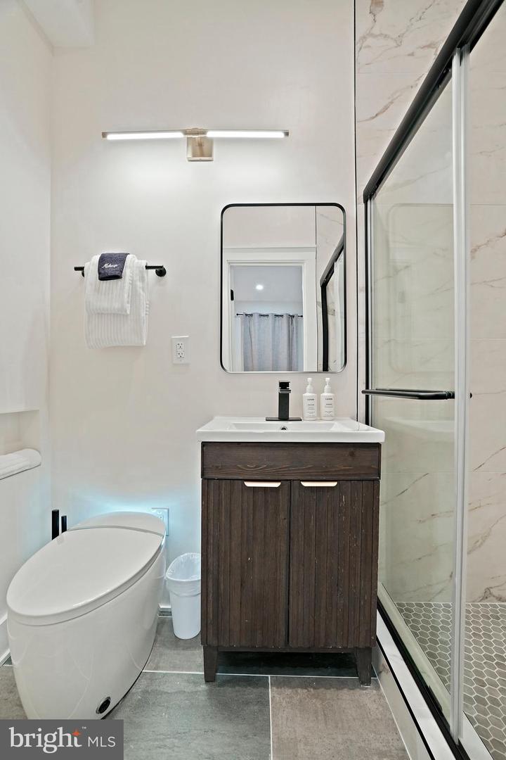 1404 MASSACHUSETTS AVE SE, WASHINGTON, District Of Columbia 20003, 4 Bedrooms Bedrooms, ,4 BathroomsBathrooms,Residential,For sale,1404 MASSACHUSETTS AVE SE,DCDC2222970 MLS # DCDC2222970
