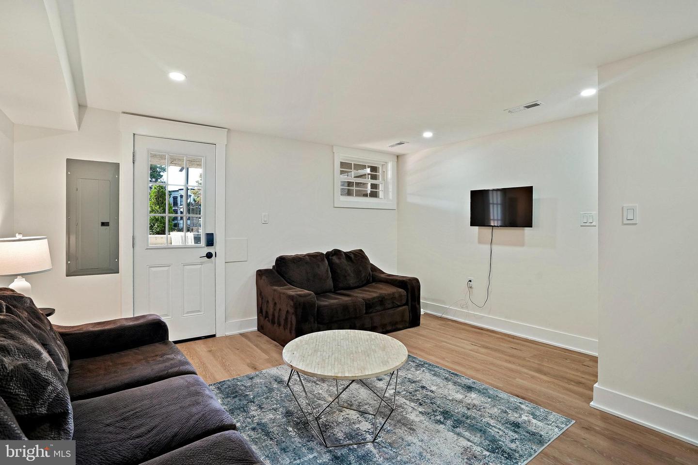 1404 MASSACHUSETTS AVE SE, WASHINGTON, District Of Columbia 20003, 4 Bedrooms Bedrooms, ,4 BathroomsBathrooms,Residential,For sale,1404 MASSACHUSETTS AVE SE,DCDC2222970 MLS # DCDC2222970