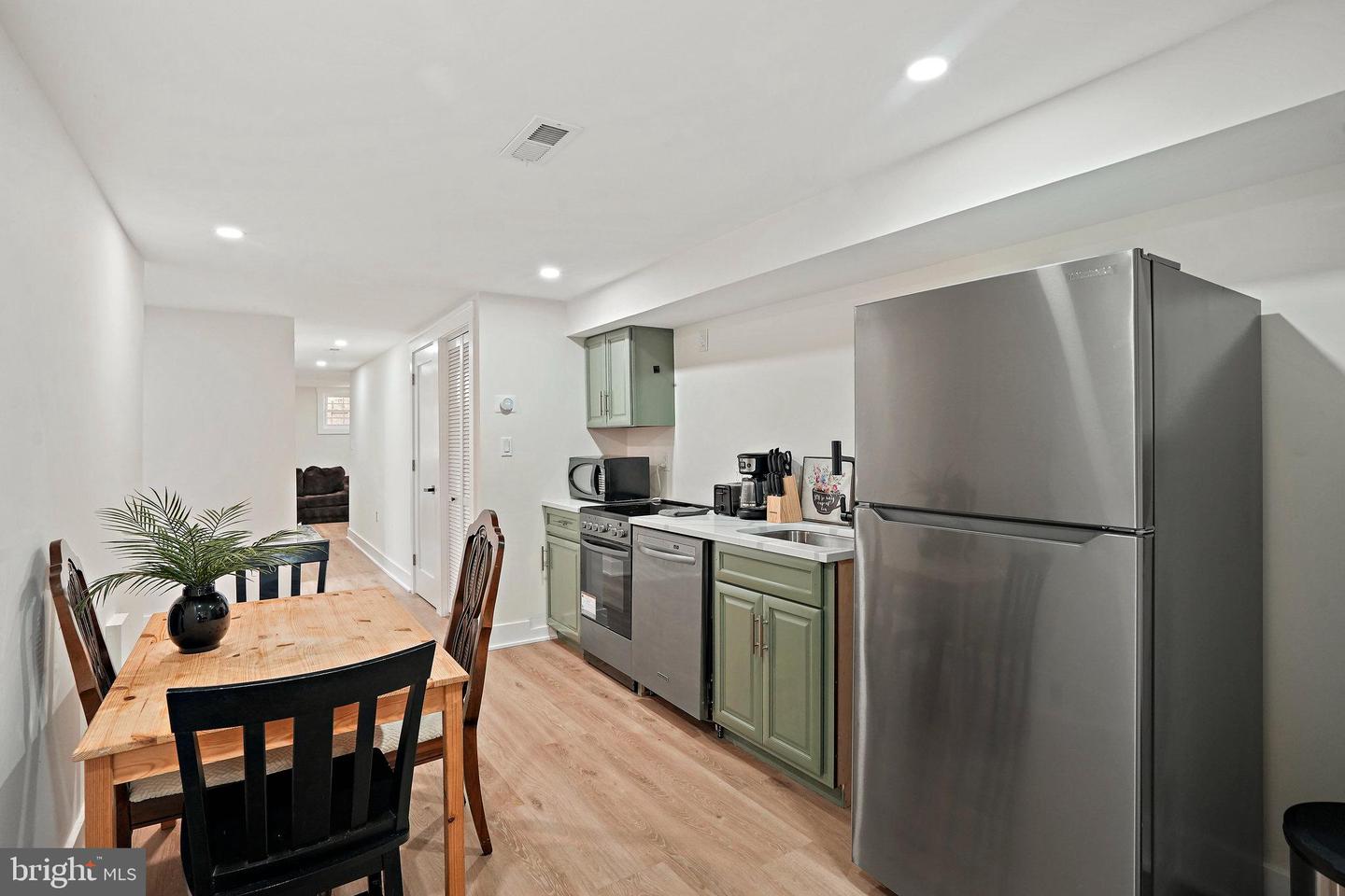 1404 MASSACHUSETTS AVE SE, WASHINGTON, District Of Columbia 20003, 4 Bedrooms Bedrooms, ,4 BathroomsBathrooms,Residential,For sale,1404 MASSACHUSETTS AVE SE,DCDC2222970 MLS # DCDC2222970