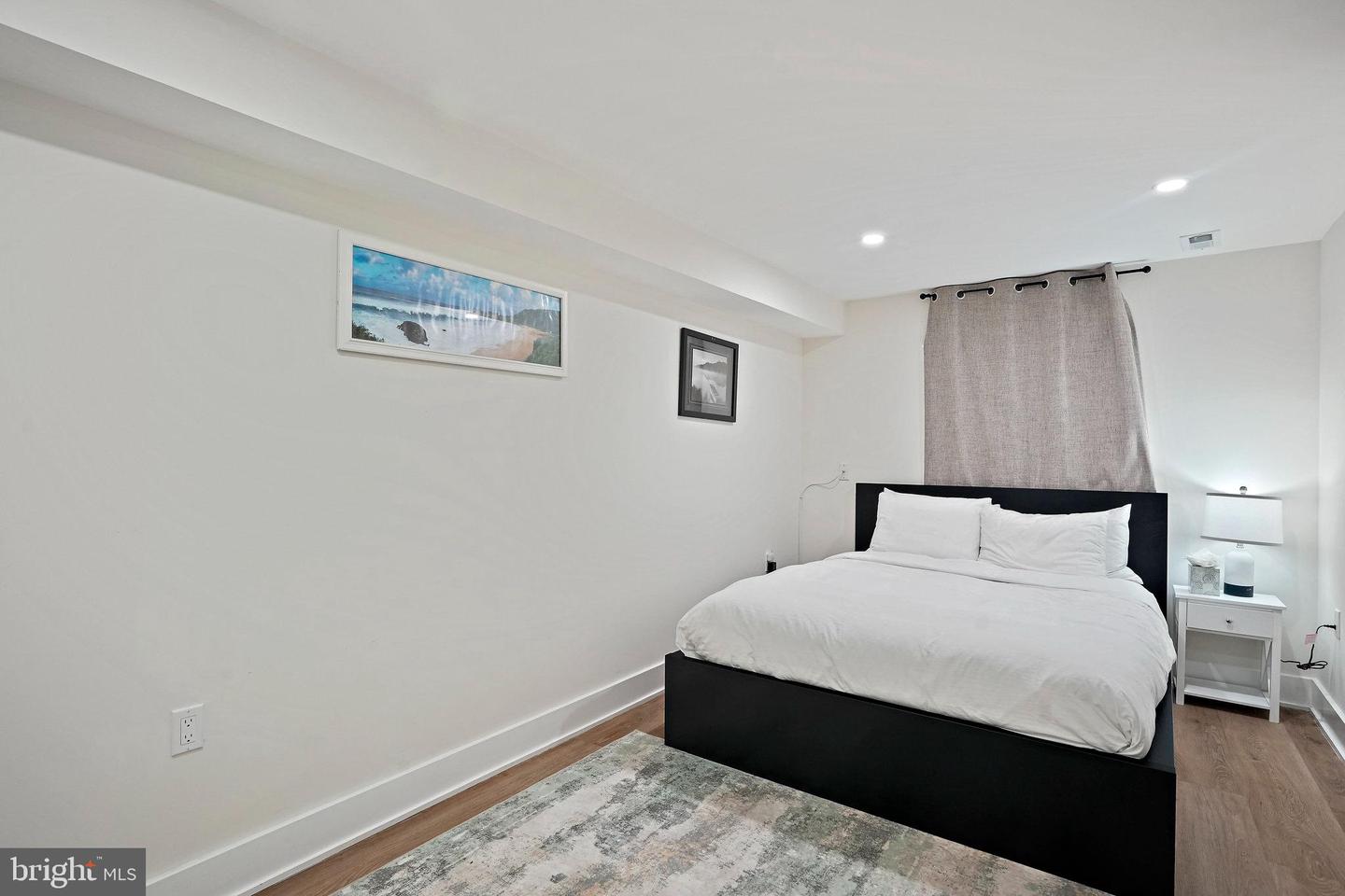 1404 MASSACHUSETTS AVE SE, WASHINGTON, District Of Columbia 20003, 4 Bedrooms Bedrooms, ,4 BathroomsBathrooms,Residential,For sale,1404 MASSACHUSETTS AVE SE,DCDC2222970 MLS # DCDC2222970