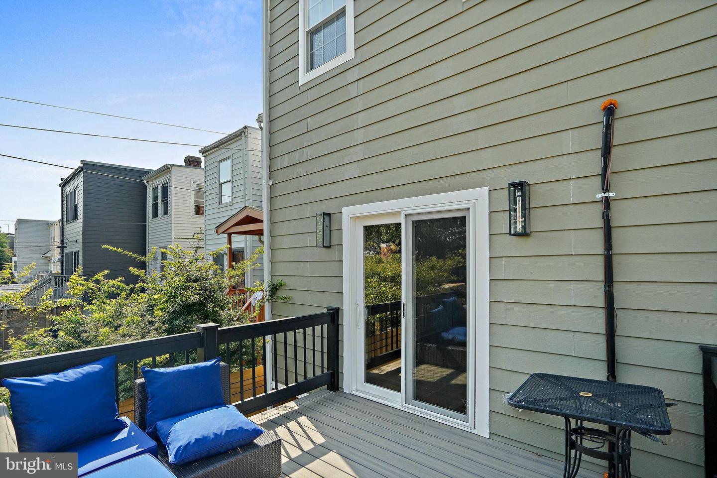 1404 MASSACHUSETTS AVE SE, WASHINGTON, District Of Columbia 20003, 4 Bedrooms Bedrooms, ,4 BathroomsBathrooms,Residential,For sale,1404 MASSACHUSETTS AVE SE,DCDC2222970 MLS # DCDC2222970