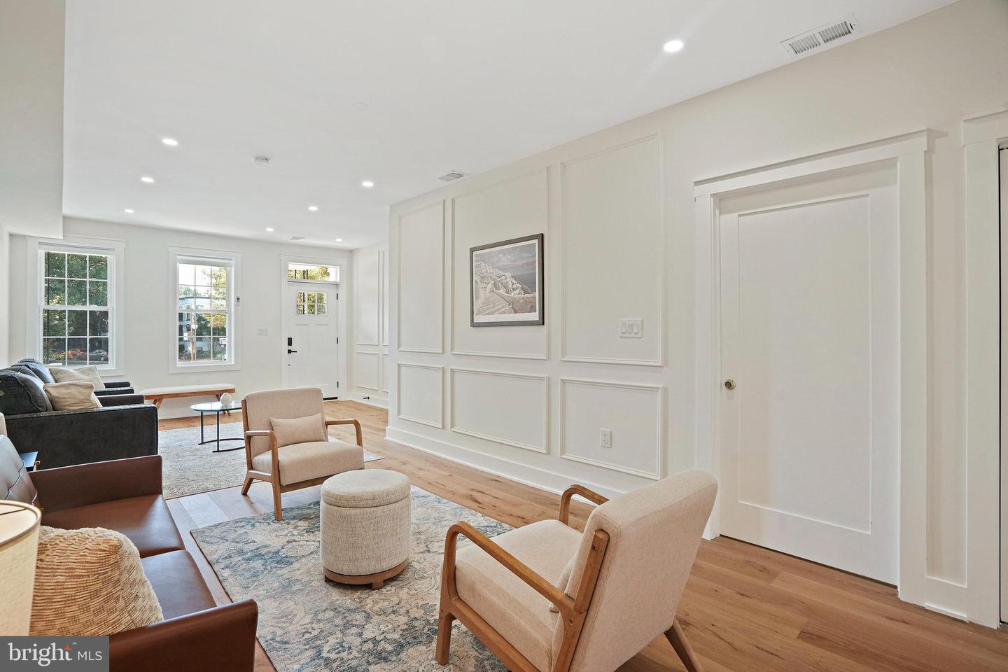 1404 MASSACHUSETTS AVE SE, WASHINGTON, District Of Columbia 20003, 4 Bedrooms Bedrooms, ,4 BathroomsBathrooms,Residential,For sale,1404 MASSACHUSETTS AVE SE,DCDC2222970 MLS # DCDC2222970