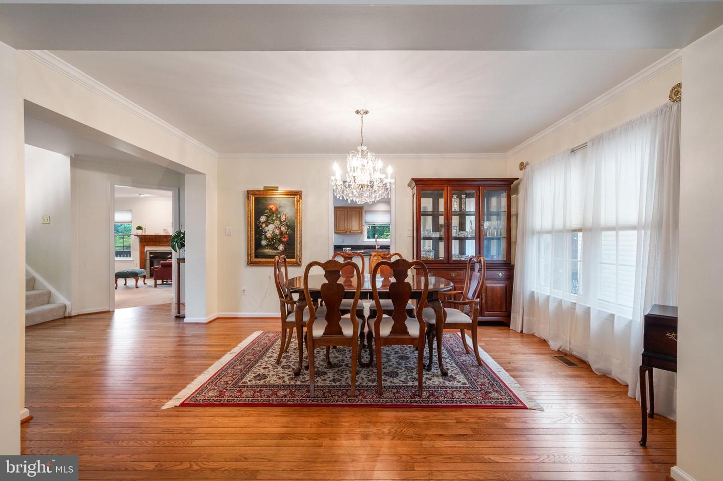 5422 CASTLE BAR LN, ALEXANDRIA, Virginia 22315, 5 Bedrooms Bedrooms, 14 Rooms Rooms,3 BathroomsBathrooms,Residential,For sale,5422 CASTLE BAR LN,VAFX2229682 MLS # VAFX2229682