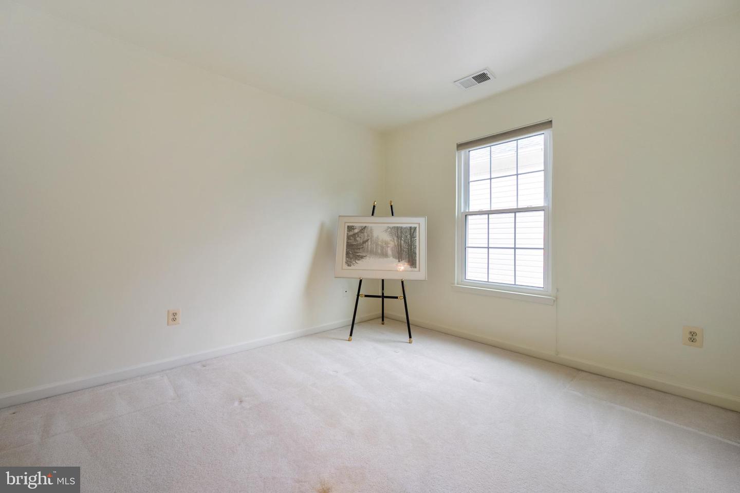 5422 CASTLE BAR LN, ALEXANDRIA, Virginia 22315, 5 Bedrooms Bedrooms, 14 Rooms Rooms,3 BathroomsBathrooms,Residential,For sale,5422 CASTLE BAR LN,VAFX2229682 MLS # VAFX2229682