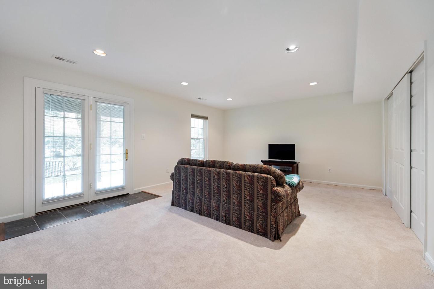 5422 CASTLE BAR LN, ALEXANDRIA, Virginia 22315, 5 Bedrooms Bedrooms, 14 Rooms Rooms,3 BathroomsBathrooms,Residential,For sale,5422 CASTLE BAR LN,VAFX2229682 MLS # VAFX2229682
