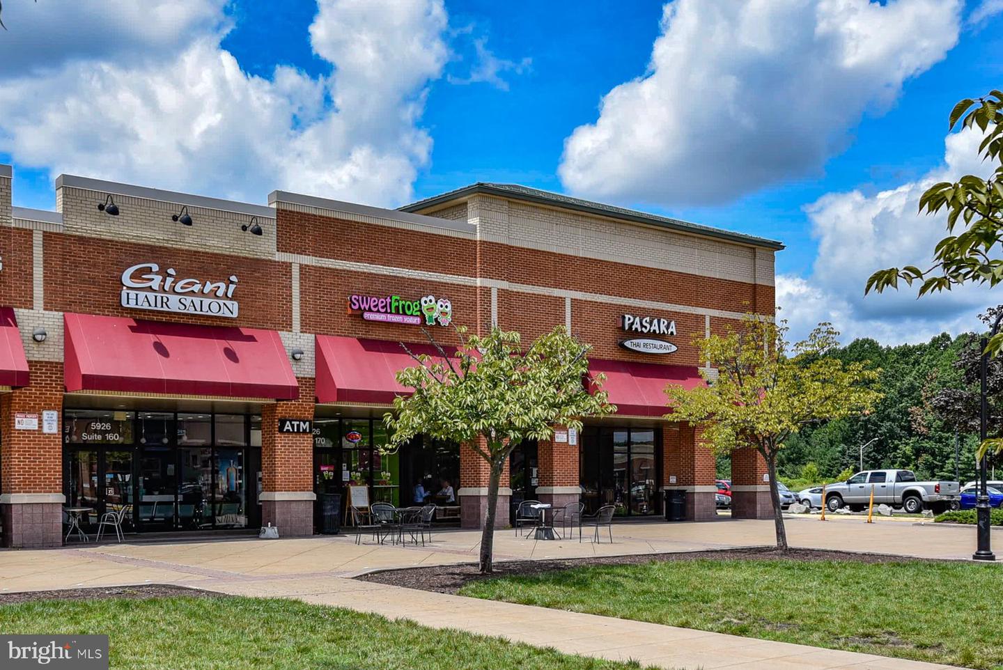 5422 CASTLE BAR LN, ALEXANDRIA, Virginia 22315, 5 Bedrooms Bedrooms, 14 Rooms Rooms,3 BathroomsBathrooms,Residential,For sale,5422 CASTLE BAR LN,VAFX2229682 MLS # VAFX2229682