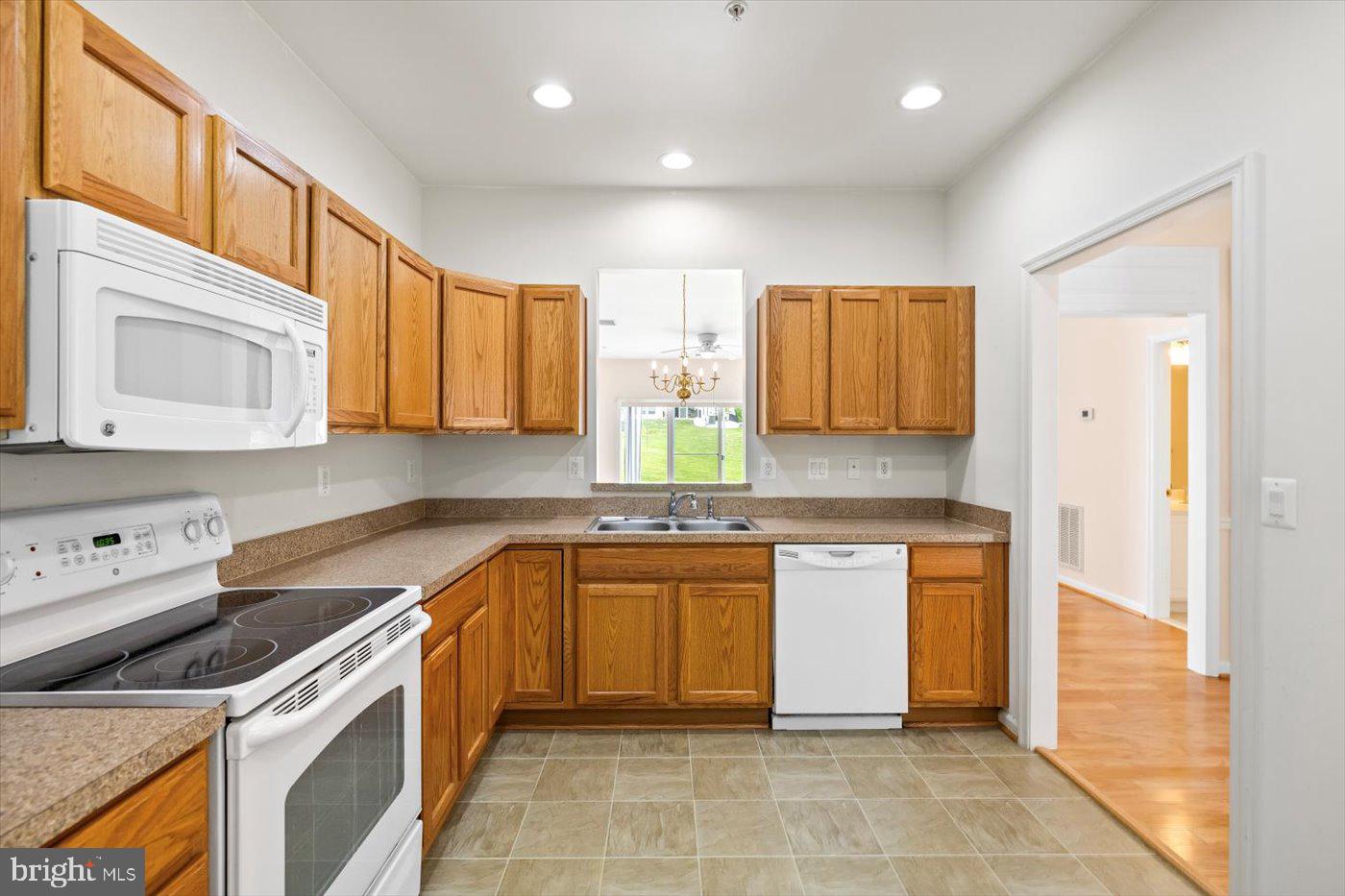 23 HIGHLANDER DR #41-2, FREDERICKSBURG, Virginia 22406, 2 Bedrooms Bedrooms, ,2 BathroomsBathrooms,Residential,For sale,23 HIGHLANDER DR #41-2,VAST2038240 MLS # VAST2038240