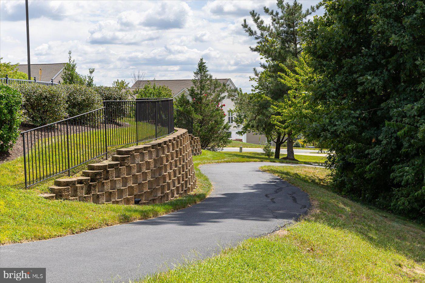 23 HIGHLANDER DR #41-2, FREDERICKSBURG, Virginia 22406, 2 Bedrooms Bedrooms, ,2 BathroomsBathrooms,Residential,For sale,23 HIGHLANDER DR #41-2,VAST2038240 MLS # VAST2038240