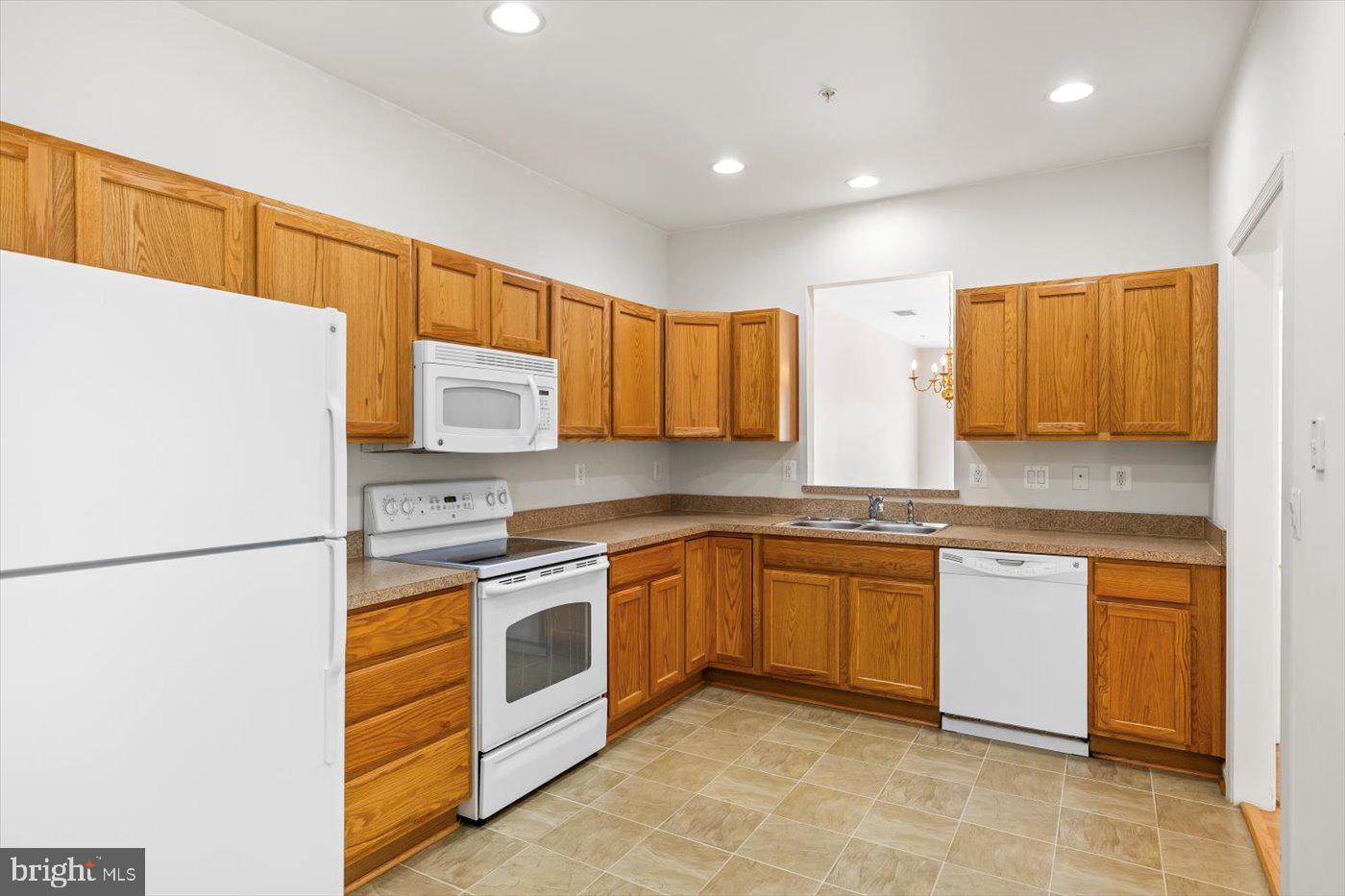23 HIGHLANDER DR #41-2, FREDERICKSBURG, Virginia 22406, 2 Bedrooms Bedrooms, ,2 BathroomsBathrooms,Residential,For sale,23 HIGHLANDER DR #41-2,VAST2038240 MLS # VAST2038240