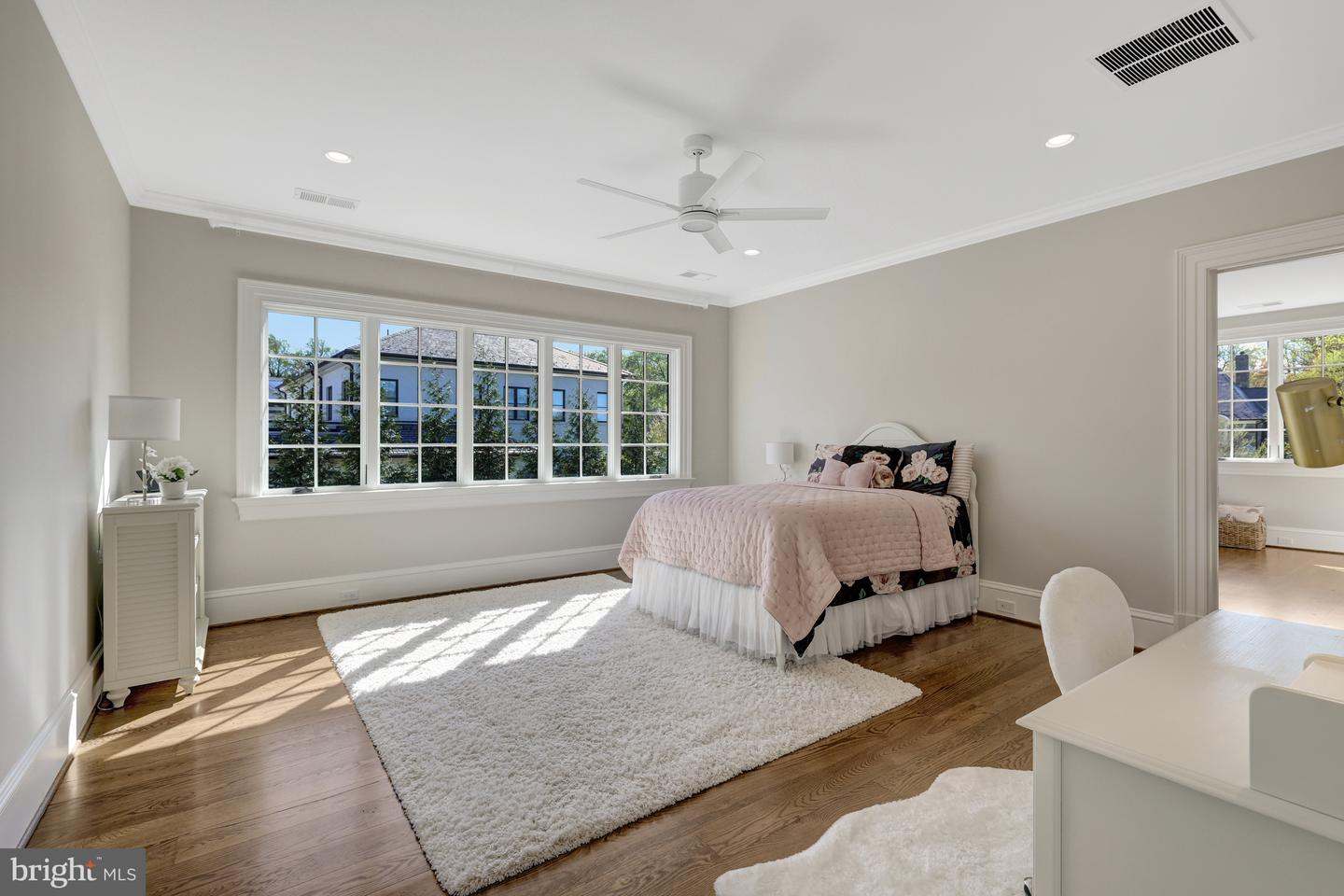 954 MACKALL FARMS LN, MCLEAN, Virginia 22101, 5 Bedrooms Bedrooms, ,5 BathroomsBathrooms,Residential,For sale,954 MACKALL FARMS LN,VAFX2253574 MLS # VAFX2253574