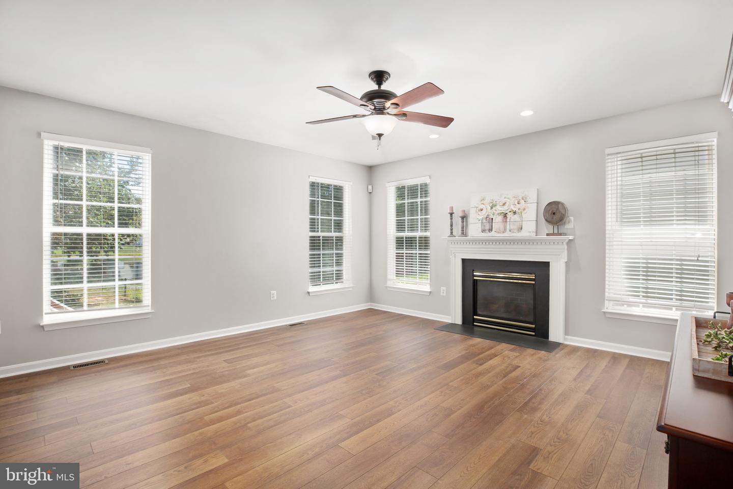 10407 NAPOLEON ST, FREDERICKSBURG, Virginia 22408, 4 Bedrooms Bedrooms, ,2 BathroomsBathrooms,Residential,For sale,10407 NAPOLEON ST,VASP2034696 MLS # VASP2034696