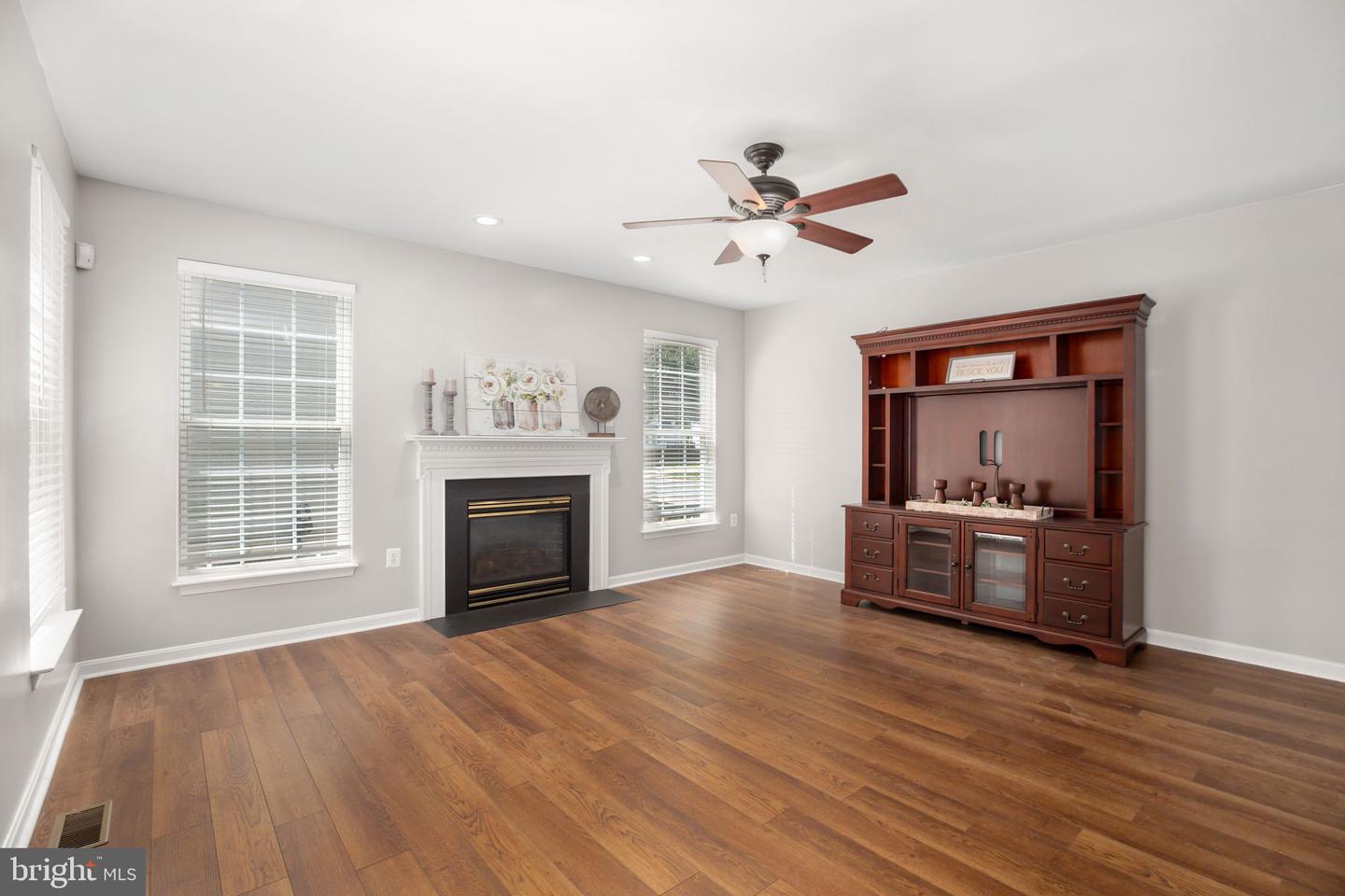 10407 NAPOLEON ST, FREDERICKSBURG, Virginia 22408, 4 Bedrooms Bedrooms, ,2 BathroomsBathrooms,Residential,For sale,10407 NAPOLEON ST,VASP2034696 MLS # VASP2034696