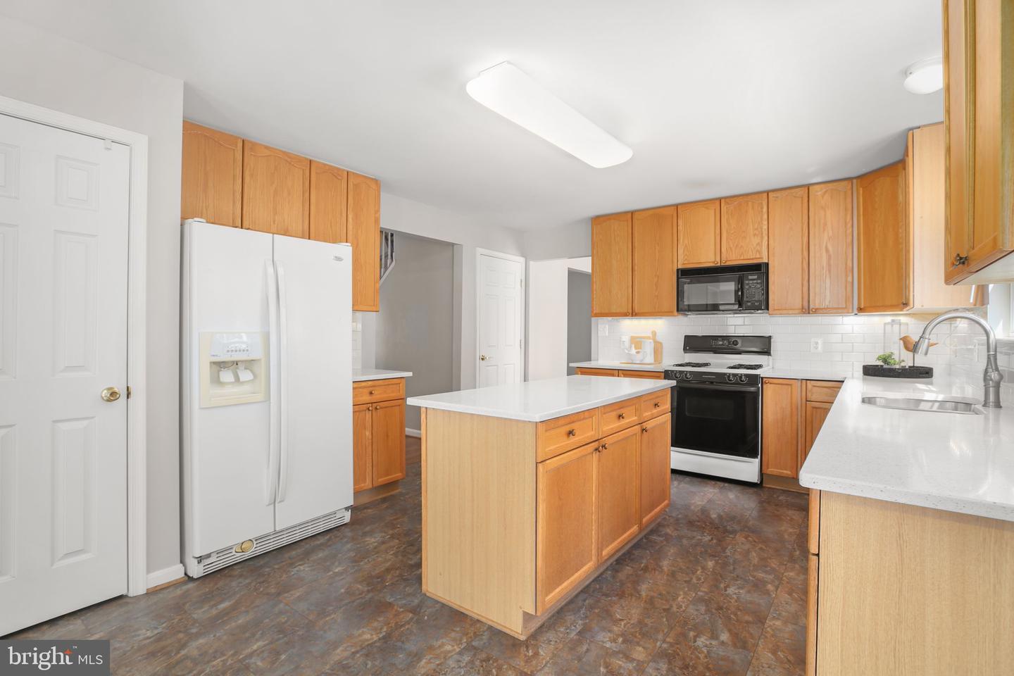 10407 NAPOLEON ST, FREDERICKSBURG, Virginia 22408, 4 Bedrooms Bedrooms, ,2 BathroomsBathrooms,Residential,For sale,10407 NAPOLEON ST,VASP2034696 MLS # VASP2034696
