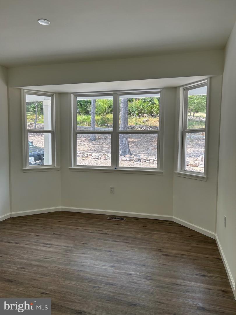 207 OTTER TRL, WINCHESTER, Virginia 22602, 3 Bedrooms Bedrooms, ,2 BathroomsBathrooms,Residential,For sale,207 OTTER TRL,VAFV2035632 MLS # VAFV2035632
