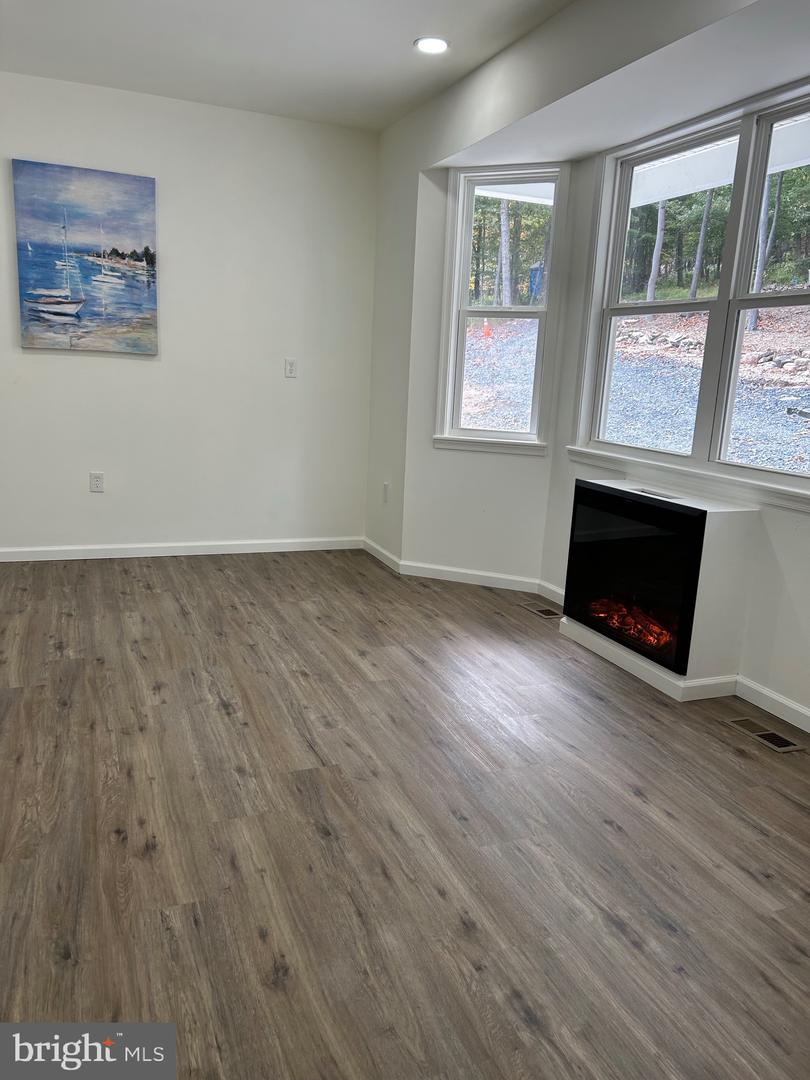 207 OTTER TRL, WINCHESTER, Virginia 22602, 3 Bedrooms Bedrooms, ,2 BathroomsBathrooms,Residential,For sale,207 OTTER TRL,VAFV2035632 MLS # VAFV2035632