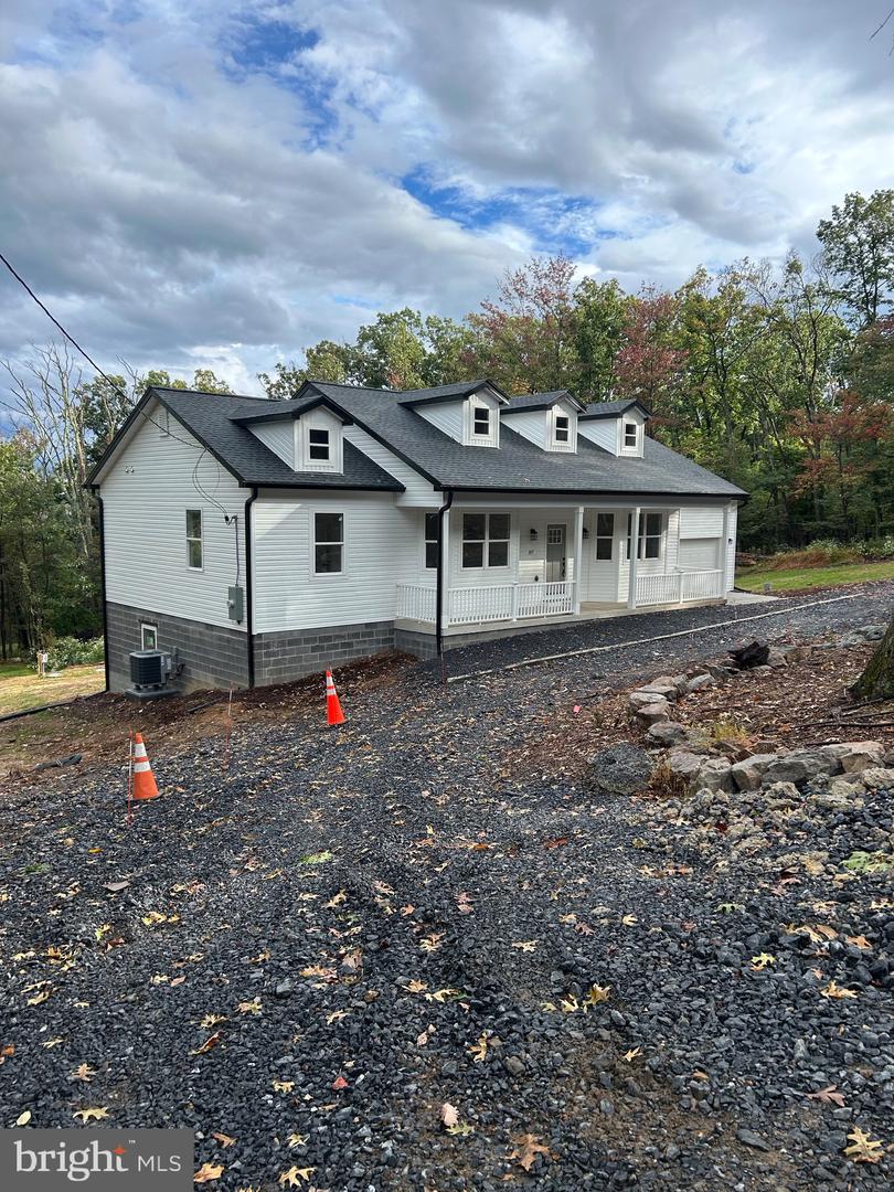 207 OTTER TRL, WINCHESTER, Virginia 22602, 3 Bedrooms Bedrooms, ,2 BathroomsBathrooms,Residential,For sale,207 OTTER TRL,VAFV2035632 MLS # VAFV2035632