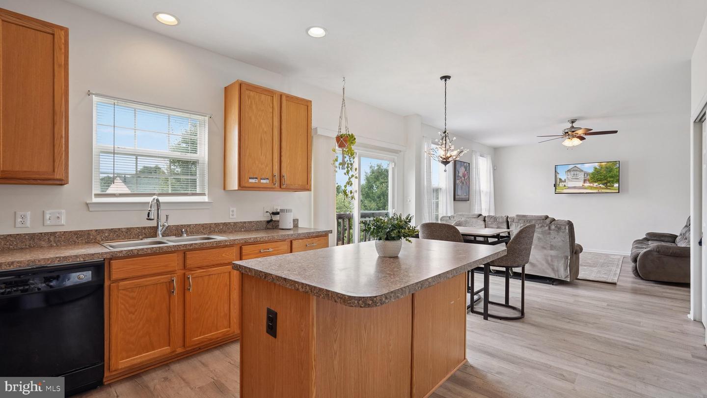 1917 MEADOW LARK DR, CULPEPER, Virginia 22701, 4 Bedrooms Bedrooms, ,3 BathroomsBathrooms,Residential,For sale,1917 MEADOW LARK DR,VACU2011144 MLS # VACU2011144
