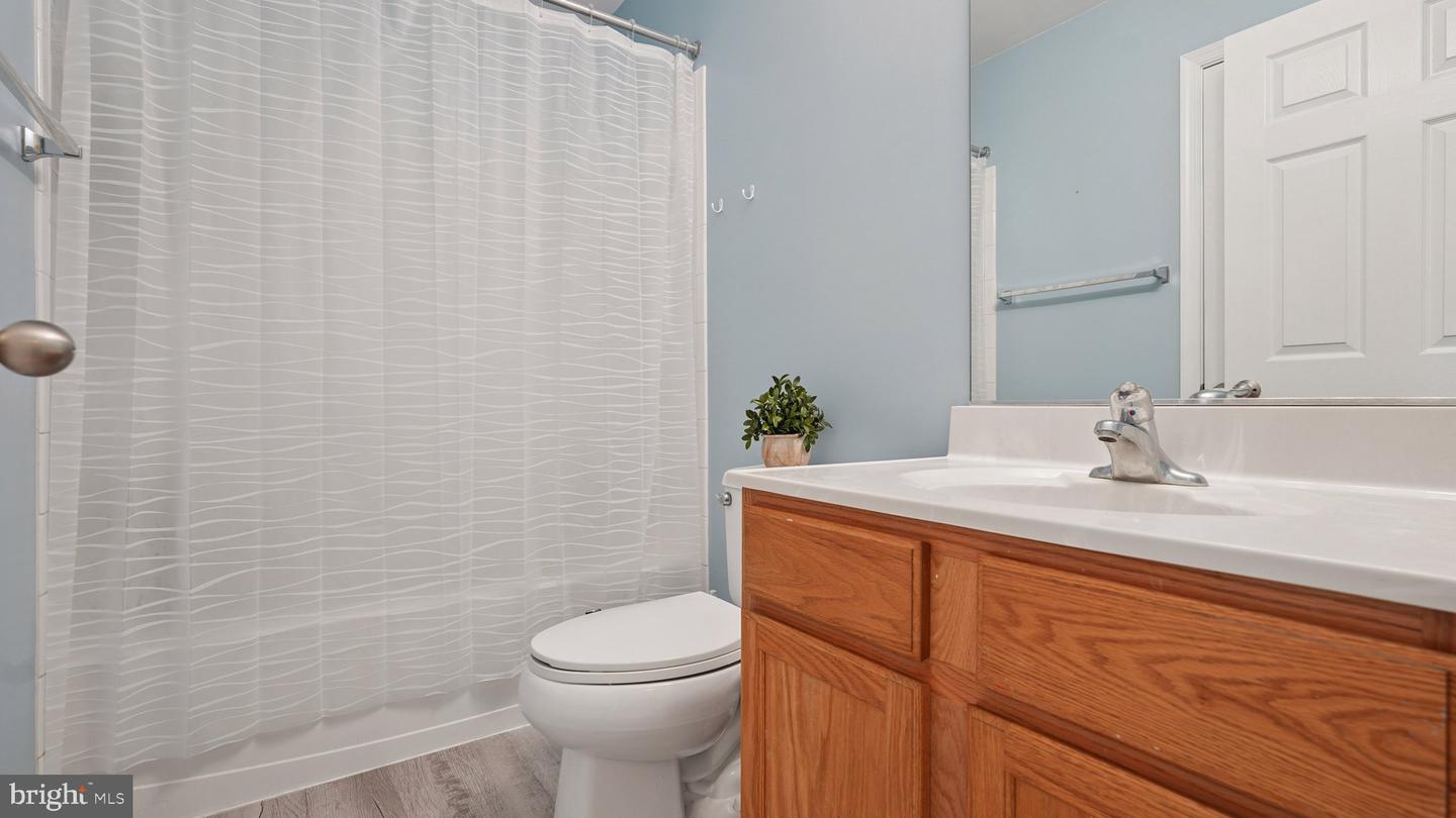 1917 MEADOW LARK DR, CULPEPER, Virginia 22701, 4 Bedrooms Bedrooms, ,3 BathroomsBathrooms,Residential,For sale,1917 MEADOW LARK DR,VACU2011144 MLS # VACU2011144