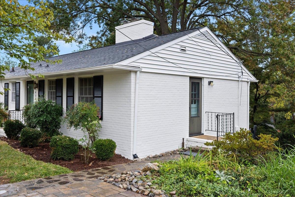 1403 CRAWFORD AVE, HARRISONBURG, Virginia 22801, 4 Bedrooms Bedrooms, ,2 BathroomsBathrooms,Residential,1403 CRAWFORD AVE,669501 MLS # 669501