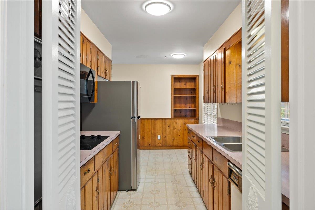1403 CRAWFORD AVE, HARRISONBURG, Virginia 22801, 4 Bedrooms Bedrooms, ,2 BathroomsBathrooms,Residential,1403 CRAWFORD AVE,669501 MLS # 669501