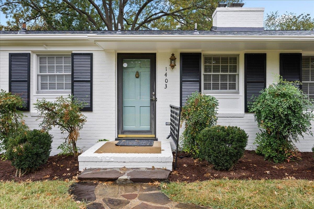 1403 CRAWFORD AVE, HARRISONBURG, Virginia 22801, 4 Bedrooms Bedrooms, ,2 BathroomsBathrooms,Residential,1403 CRAWFORD AVE,669501 MLS # 669501