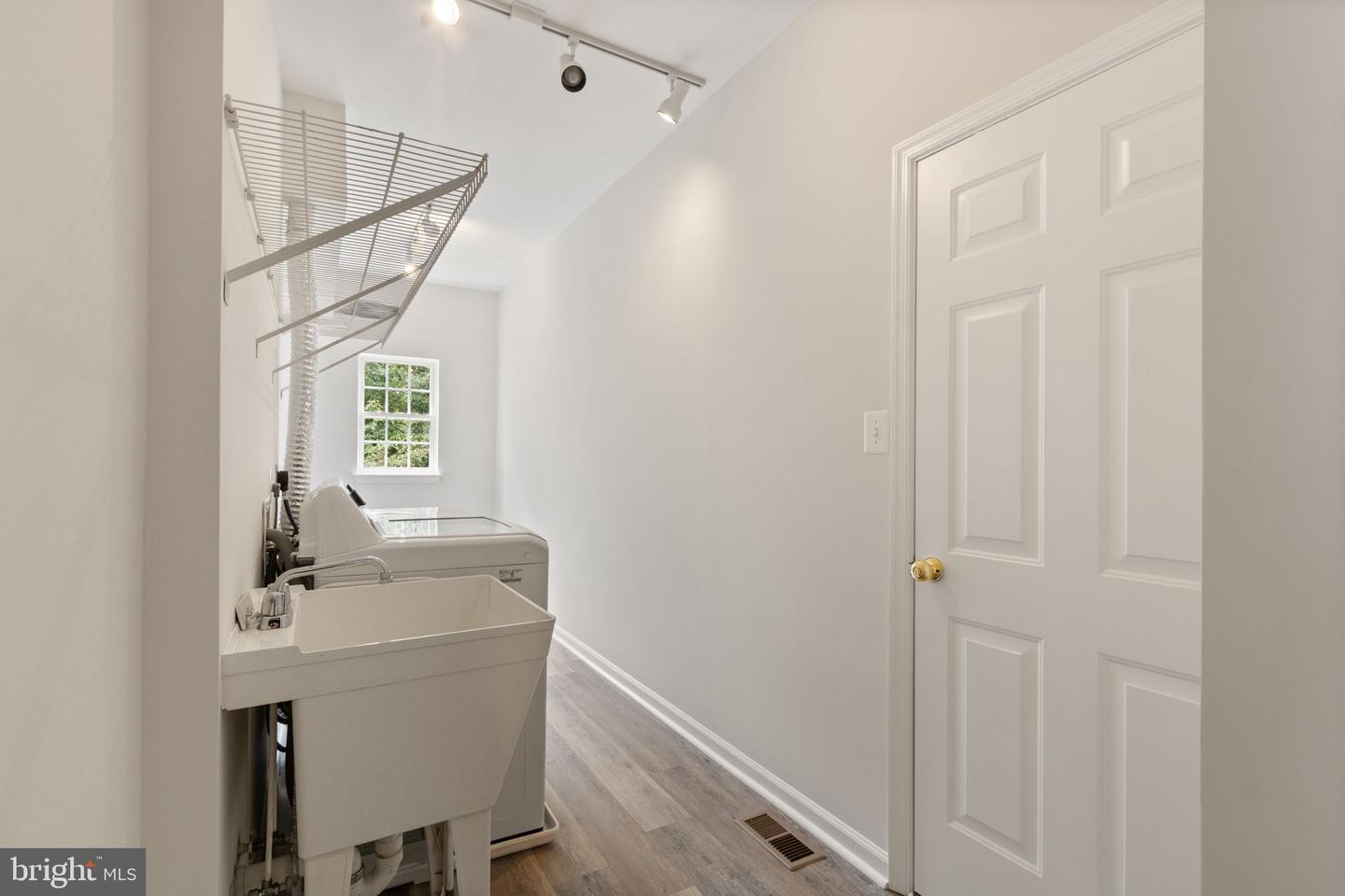 11 EDWIN CT, FREDERICKSBURG, Virginia 22405, 4 Bedrooms Bedrooms, ,3 BathroomsBathrooms,Residential,For sale,11 EDWIN CT,VAST2041988 MLS # VAST2041988