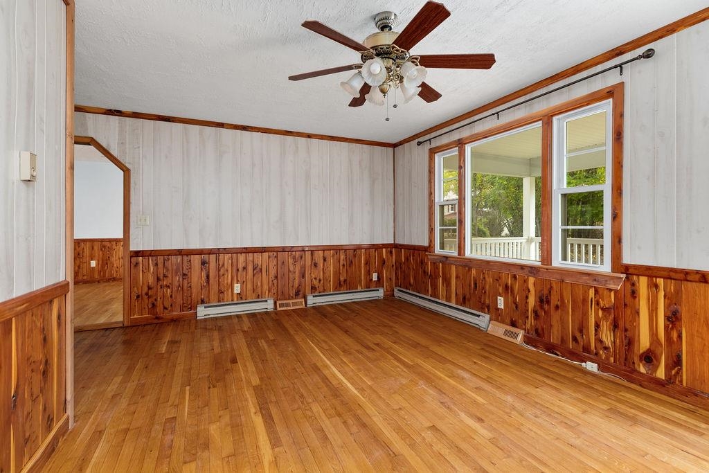 1567 BLUE GRASS HOLLOW RD, MILLBORO, Virginia 24460, 3 Bedrooms Bedrooms, ,2 BathroomsBathrooms,Residential,1567 BLUE GRASS HOLLOW RD,669479 MLS # 669479