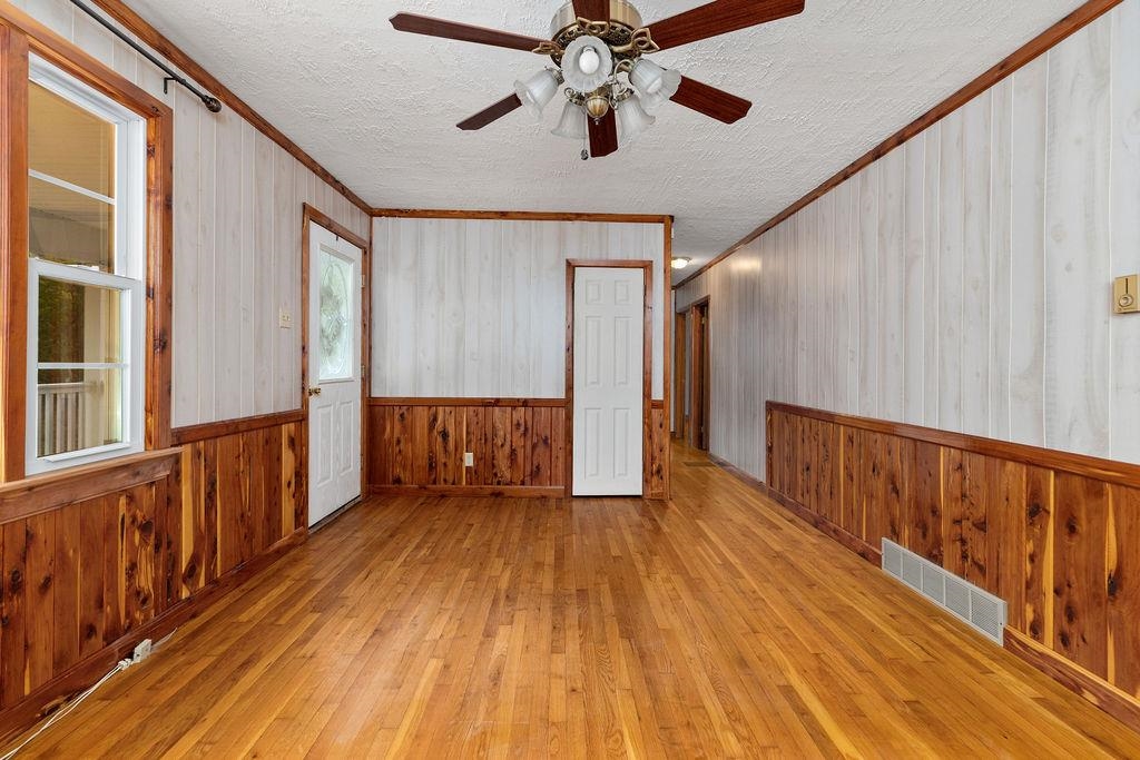 1567 BLUE GRASS HOLLOW RD, MILLBORO, Virginia 24460, 3 Bedrooms Bedrooms, ,2 BathroomsBathrooms,Residential,1567 BLUE GRASS HOLLOW RD,669479 MLS # 669479