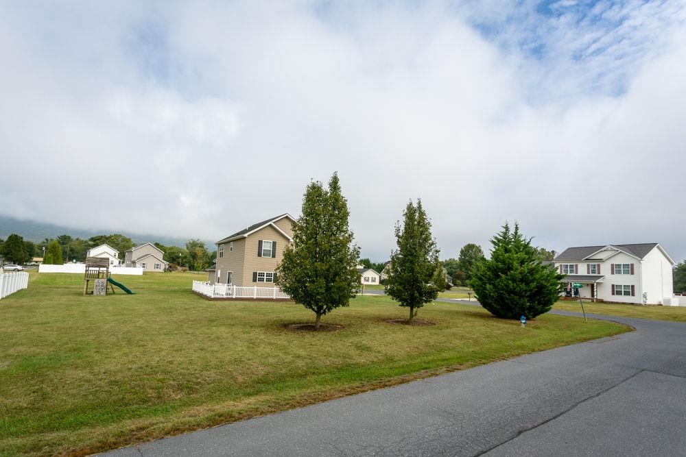 510 BILTMORE DR, MCGAHEYSVILLE, Virginia 22840, 4 Bedrooms Bedrooms, ,2 BathroomsBathrooms,Residential,510 BILTMORE DR,669486 MLS # 669486