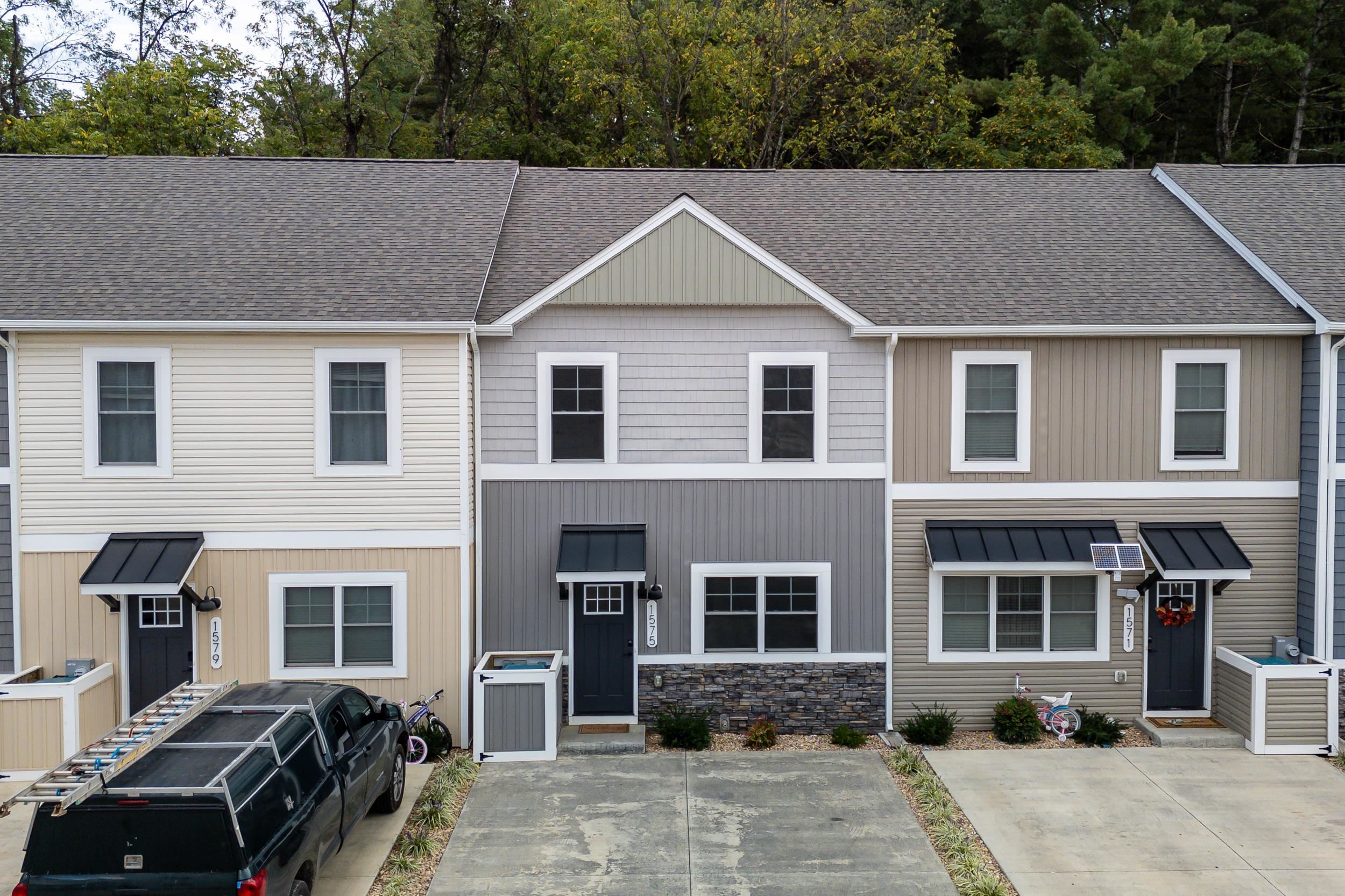1575 PALOMINO TRL, ROCKINGHAM, Virginia 22801, 4 Bedrooms Bedrooms, ,3 BathroomsBathrooms,Residential,1575 PALOMINO TRL,669487 MLS # 669487